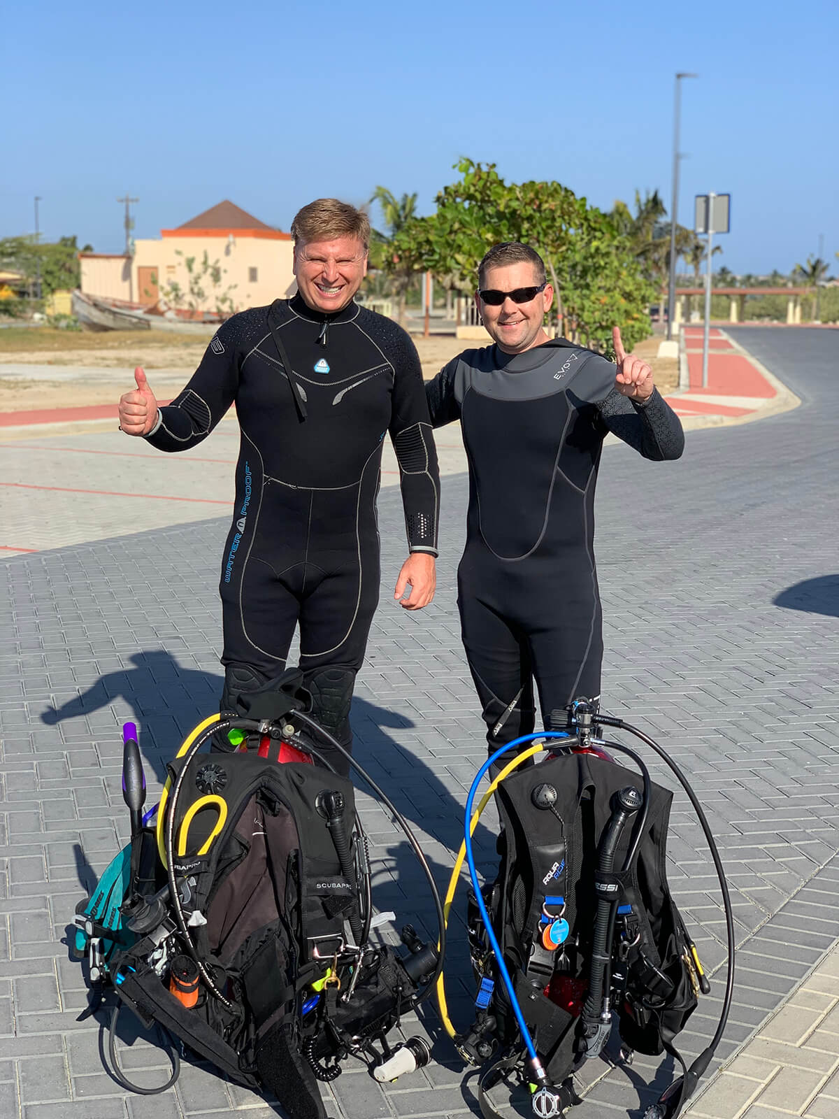 Jared Casperson and Roger J. Muller, Jr. diving